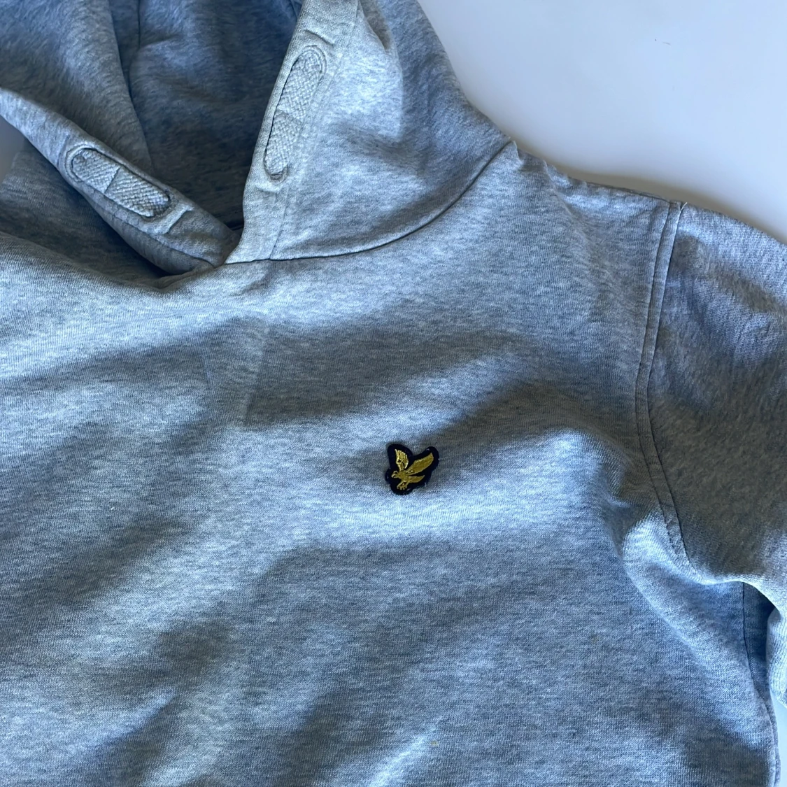 Grå hoodie från Lyle & Scott Junior - 2