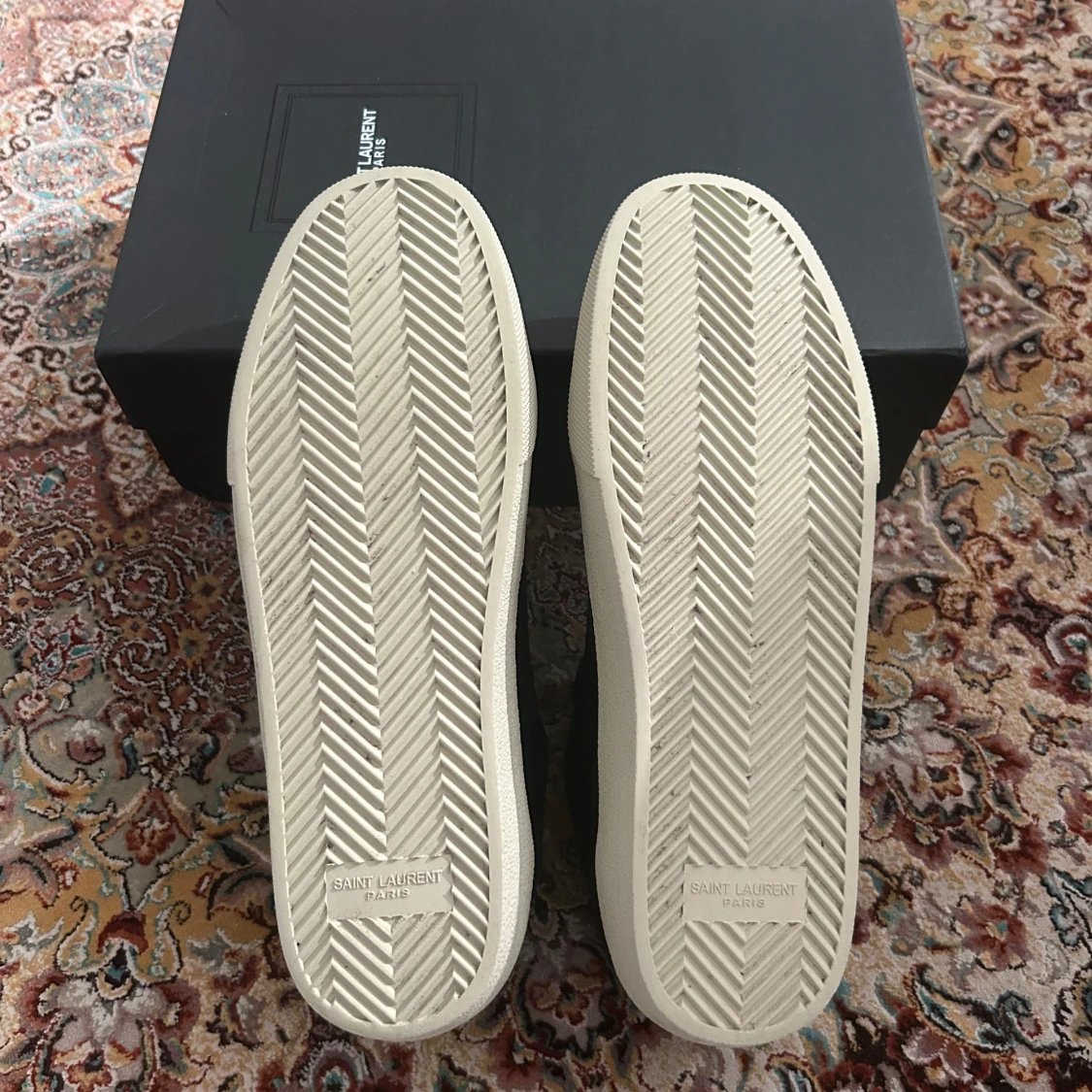 Svarta Saint Laurent sneakers - 2