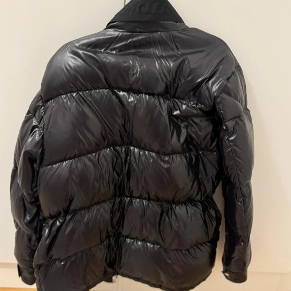 Svart Moncler pufferjacka herr - 1