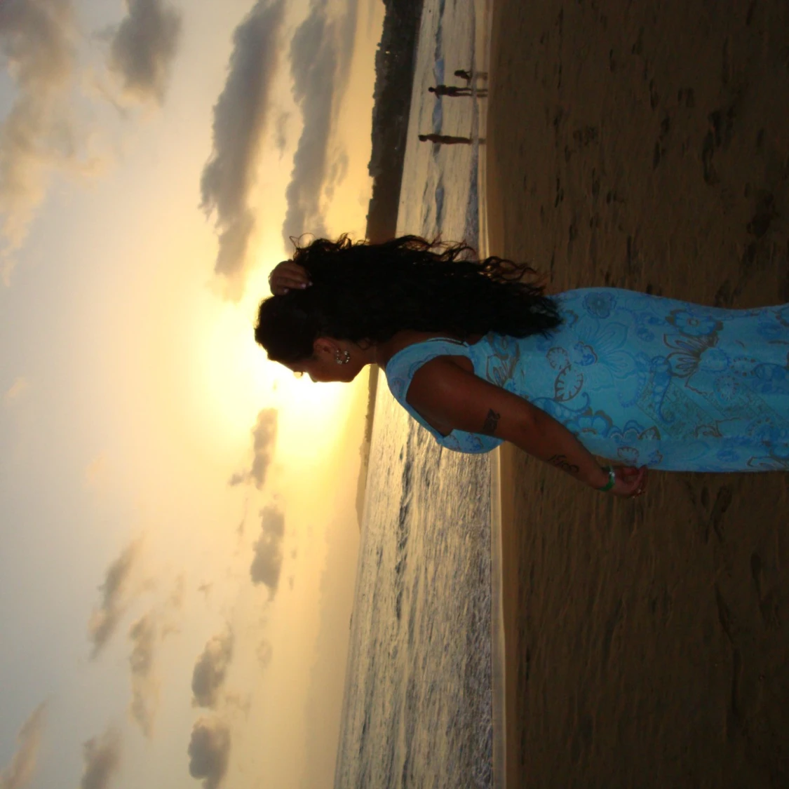 Blommig ljusblå långklänning - 2