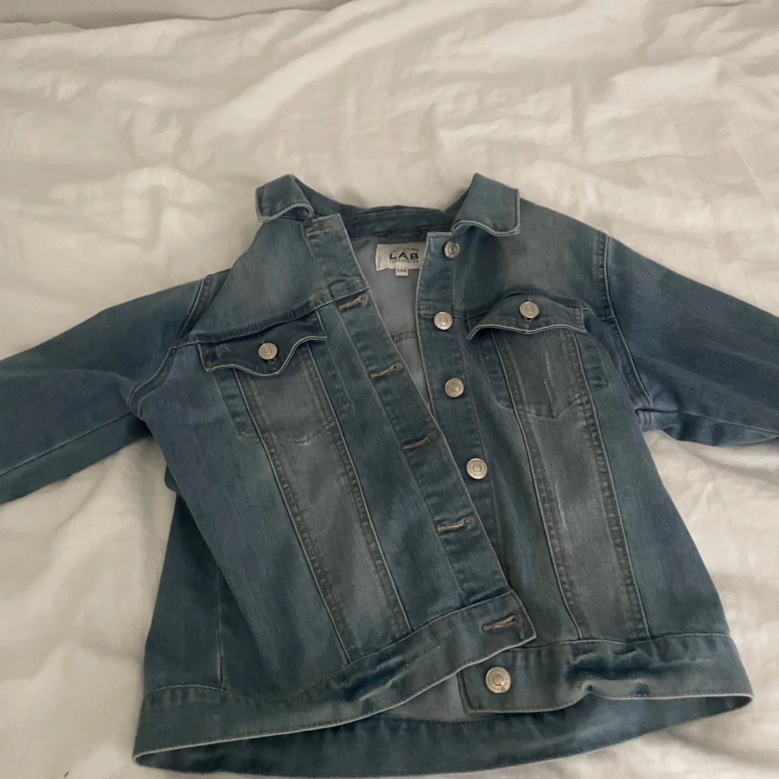 Blå jeansjacka från LAB Industries
