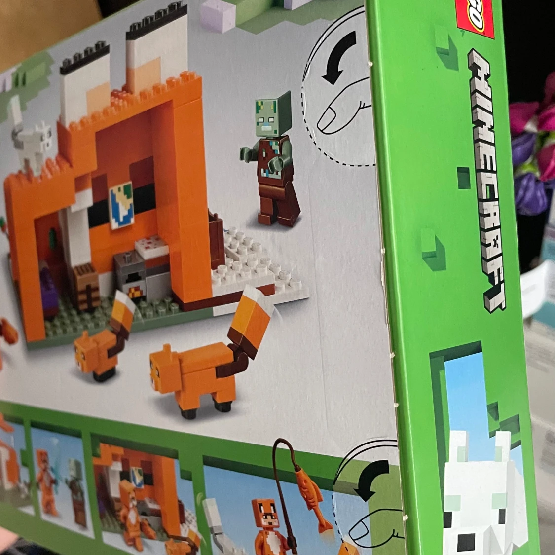 LEGO Minecraft The Fox Lodge 211178 - 2