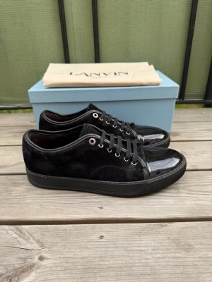 Svarta sneakers från Lanvin - Lanvin dbb1 | storlek 43 ≈ uk9 | mycket fint skick |  skicka prisförslag eller frågor om bilder osv | bara skor och dustbag skickas |