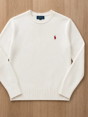 Stickad Ralph Lauren tröja - Tjena, jag säljer en riktigt snygg stickad Ralph Lauren tröja😁 Den är i mycket bra skick och har inga fläckar eller skador☺️ Den är självklart äkta✅ Skicka om du har några frågor och kom gärna med rimliga bud😄