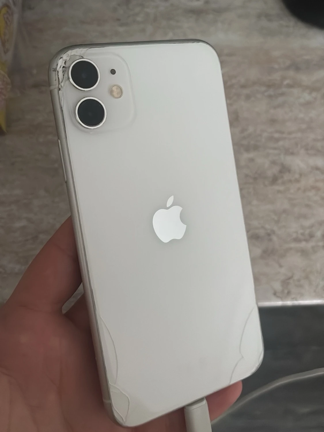 Vit iPhone 11