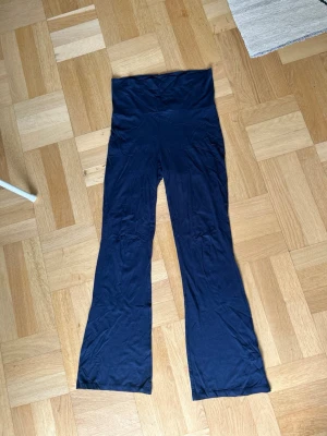Yoga pants - Fina yoga pants💓 ‼️OBS‼️ sista bilden.