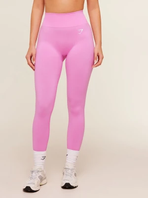 Gymshark tights - Säljer ett par rosa seamless tights från Gymshark med hög midja och stretchigt material. Perfekta för gymmet eller löprundan. Diskret logga på höften och tight passform som framhäver figuren.