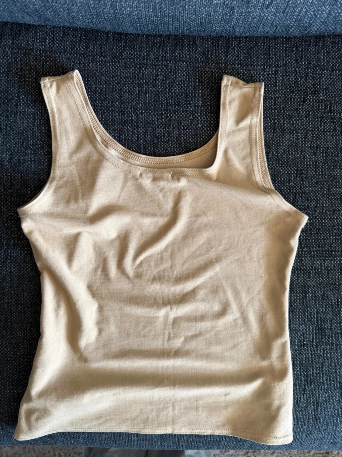 Beige ribbad linnetopp - 1