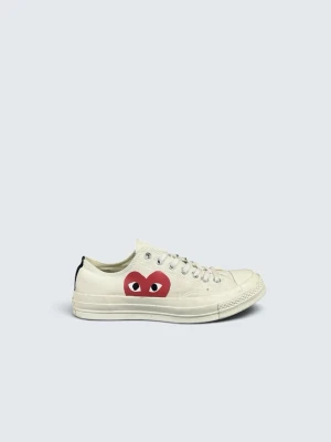 Converse comme des garcons - Storlek: 42,5 || Skick: Mycket bra skick || Nypris: Ca 1500kr || Följ för liknande produkter 🌊🍾