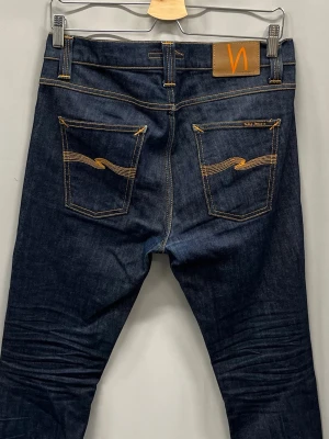 Nudie jeans | Lean Dean - Skick: Mycket bra utan defekter  Färg: Marinblå  Storlek: W30/L30  Nypris: Ca 1800SEK  Fraktar oftast samma eller nästa dag 📦