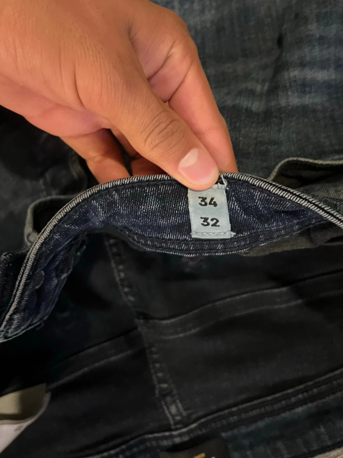 Mörkblå Jack and Jones jeans  - 2