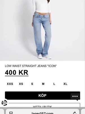 ICON jeans lager 157 - Säljer dessa superfina ICON jeans ifrån lager 157 , storlek S ( lager 157:s egen storlekskontroll hittar ni på sista bilden om ni undrar över mått)💞Använda en gång, SMÅ slitningar längst ned, men ingenting man tänker på alls. Säljer då de ej kommer till användning