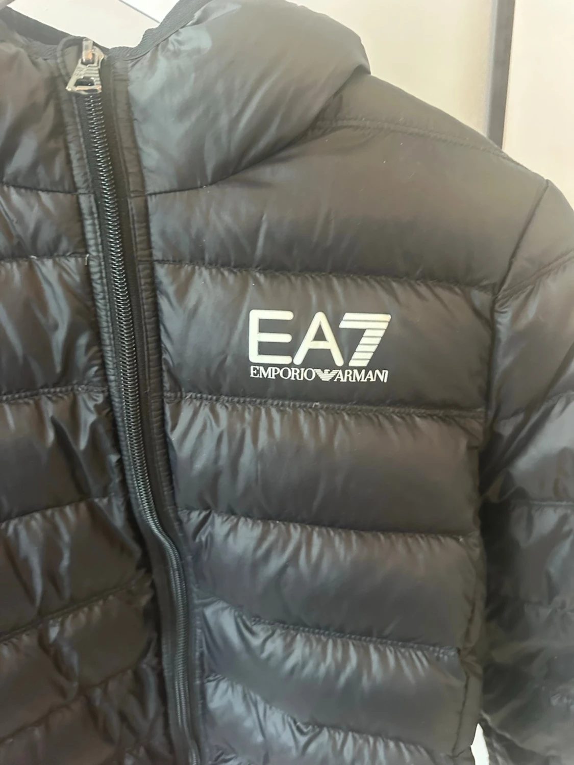 Svart dunjacka från EA7 Emporio Armani - 1