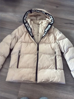 Moncler vinterjacka 