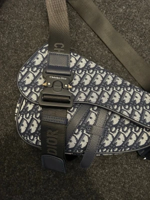 Saddle bag - Helt ny väska. Skicka meddelande vid frågor. Kolla även in mina andra annonser.