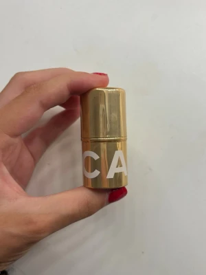 caia highlight  - använd men mycket kvar! färg pearl