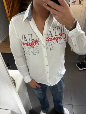 Gaastra Skjorta - Storlek M, skick 9/10. Postar samma dag!