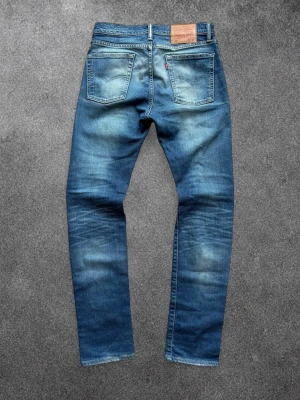 Levis 510 - Levi's 510 | Storlek W30/L32 | NYA – oanvända utan prislapp | Väldigt eftertraktad tvätt | Mått: midja 40 cm, längd 105 cm | Skickas snabbt, kan gå ner i pris vid snabb affär  Mvh ActiveResell | REF: LEV-003 