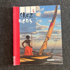 Chez nous 4  - Säljer Chez Nous 4 i fint begagnat skick. Perfekt för dig som läser franska i skola✨