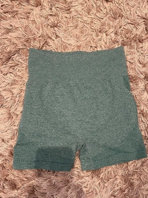 Träningsshorts - Jättesnygga träningsshorts som är perfekta till gym. Bra material och sitter jättebra💞
