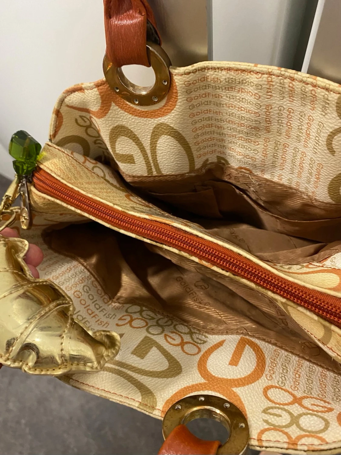 Beige och orange handväska Goldfish - 4