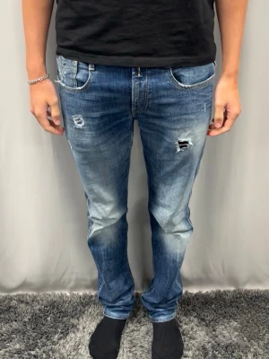Replay jeans | Anbass - Replay anbass i storlek W33/L32 | väldigt fint skick utan några defelter