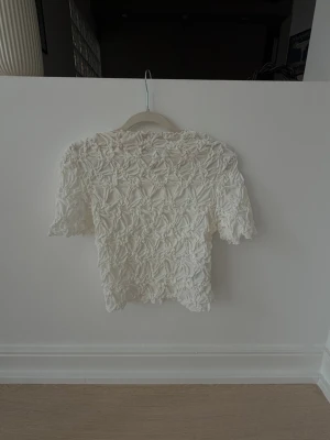 Vit blus från Vero Moda - Super fin vit blus från Vero Moda💕