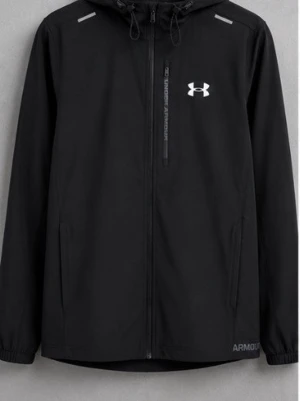 Under armour jacka  - Säljer min under armour jacka som är köpt från jd nypriset 1180✅ storlek är xs men passar även mig som bär S ibland, den är helt nytt skick. Skriv vid funderingar 