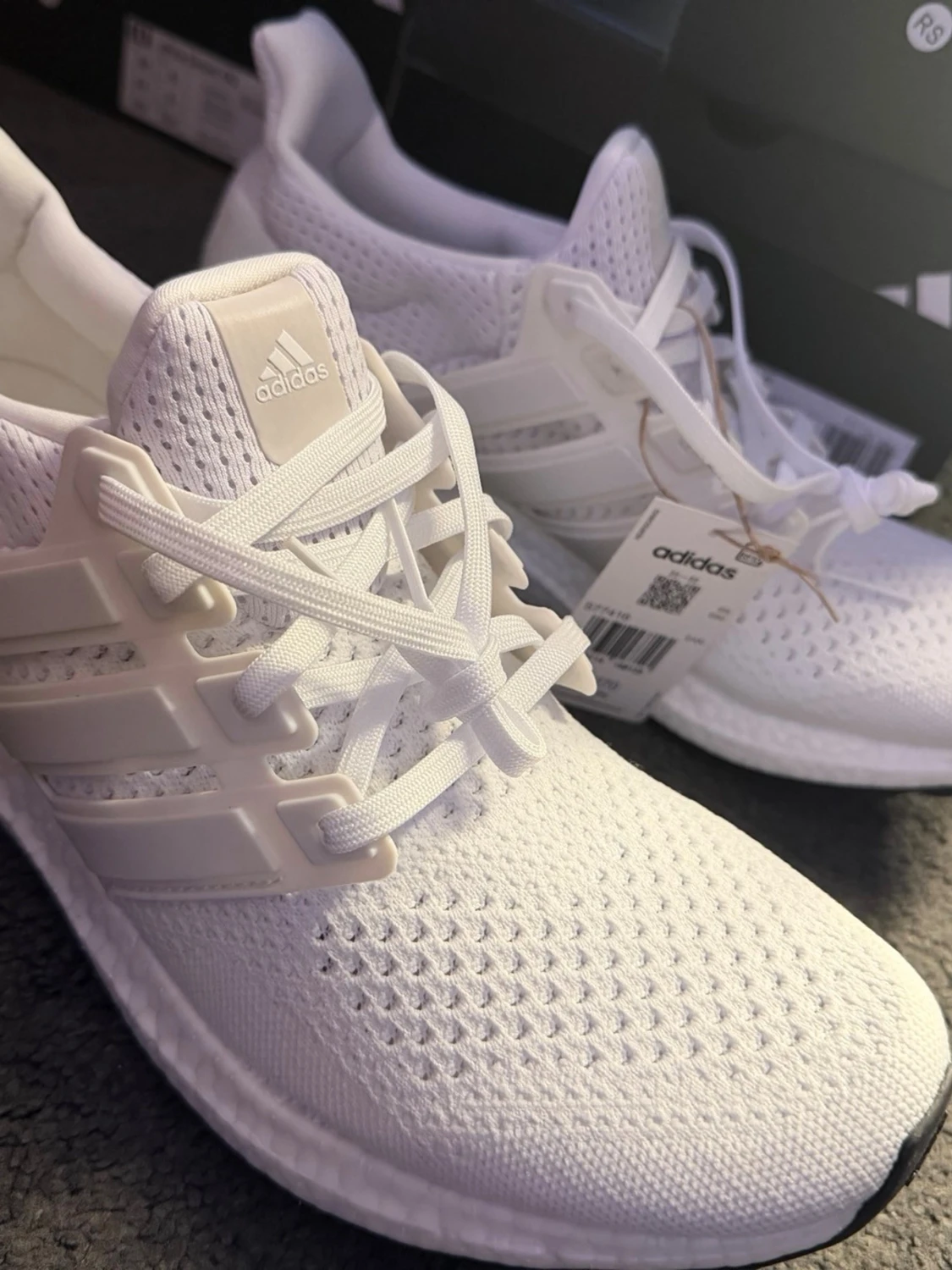 Ultraboost skor  - 1