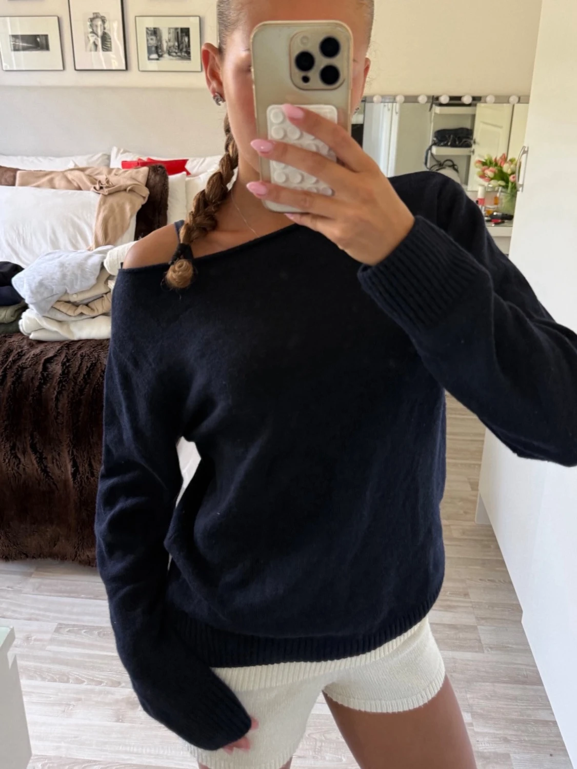 Svart off shoulder stickad tröja - 1