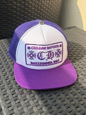 Chrome Hearts keps  - Den är helt ny och oanvänd. 