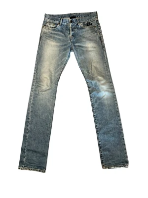 Saint Laurent jeans - [[[[Typ intressekoll ]]]] D01 SLP 2017 av Anthony Vaccarello