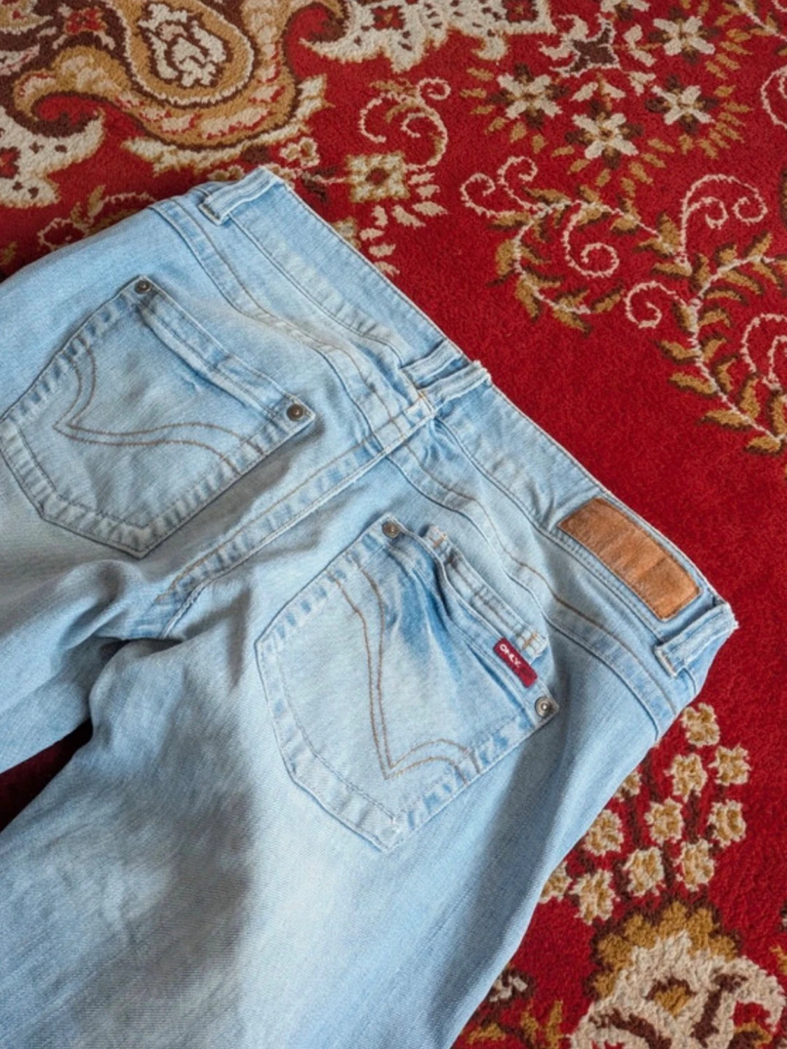 Ljusblåa jeans - 1