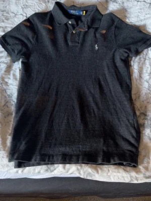 Ralph Lauren piké - Storlek M, sitter tight
