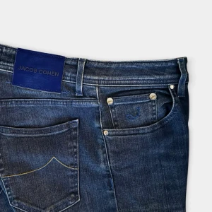 Jacob Cohën 622 | 33 - Jacob Cohën Jeans i grymt skick | Finns även att köpa på carlinofashion.se -> gratis frakt över 1000kr