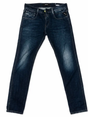 Replay jeans - Storlek waist 30 length 32. Snygga mörkblå skinny jeans från Replay med klassisk femficksdesign och subtila slitningar på låren. Jeansen har låg midja och smal passform som sitter tajt hela vägen ner. Tillverkade i stretchig denim för extra komfort. 