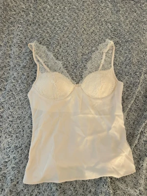 Topp - Beige festtopp