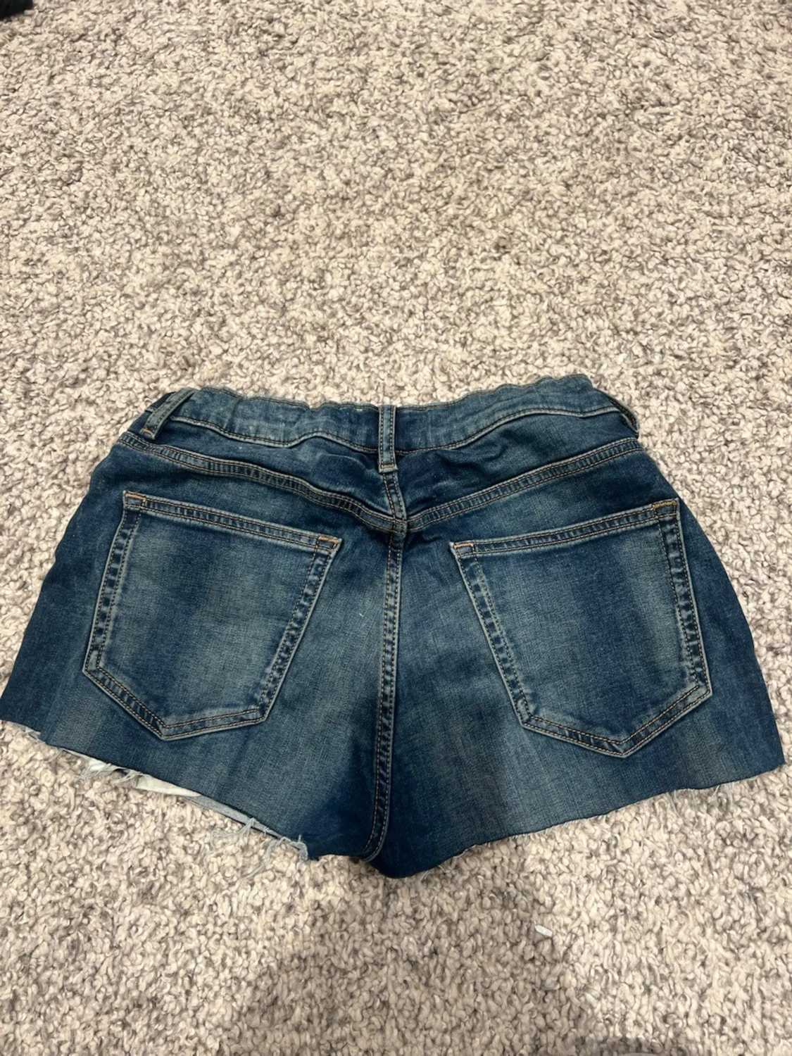 Mörkblå jeansshorts från Lindex - 2