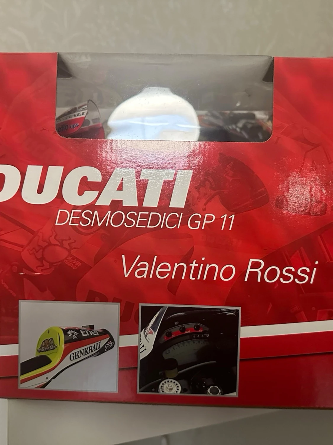Ducati Desmosedici GP 11 modell - 2