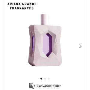 God is a woman Ariana Grande - Säljer min God is a woman parfym som inte används längre. Det är ca 50% kvar i flaskan, skriv för bilder. Kan tänka mig gå ner i pris vid snabba köp💕(originalkartong följer med)