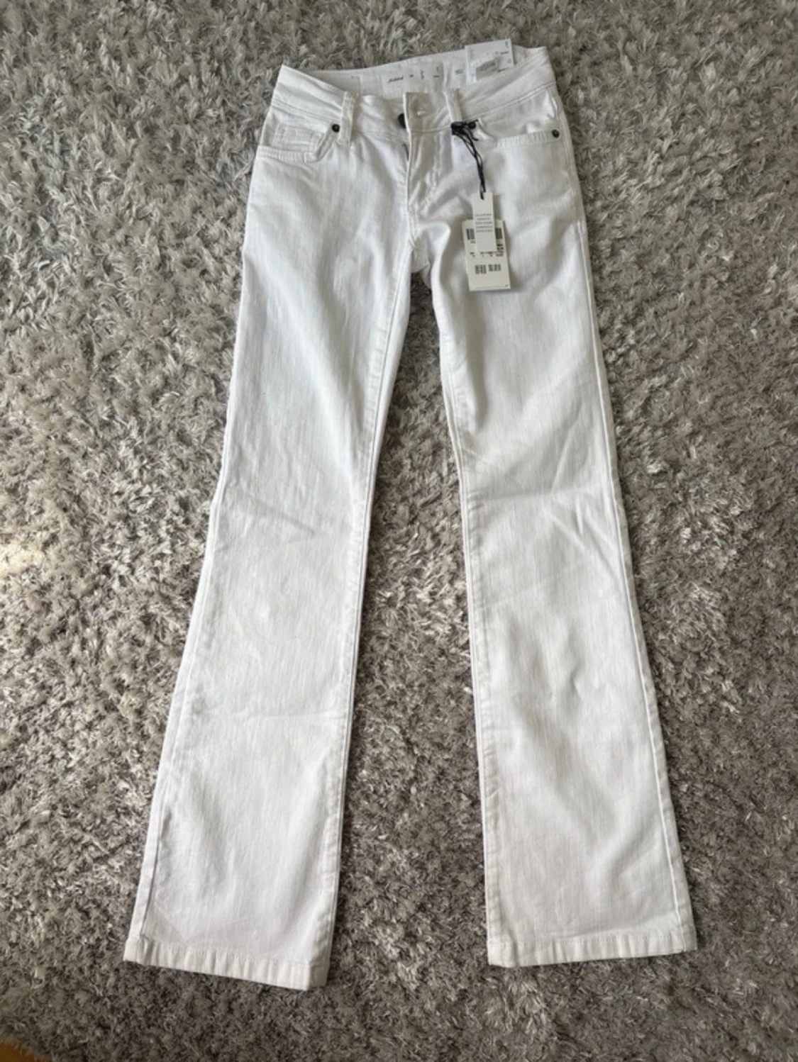 Subdued vita lågmidjade jeans bootcut - 1