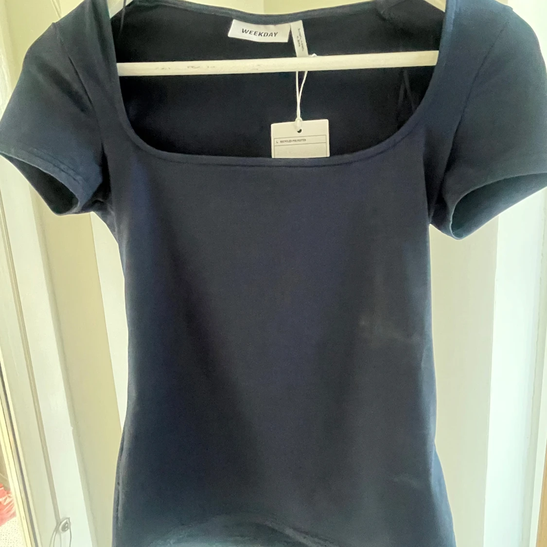 Mörkblå topp från Weekday - 90