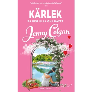 Kärlek på den lilla ön i havet (pocket) - På den vackra lilla skotska ön Mure planerar Flora MacKenzie och hennes fästman Joel ett litet personligt bröllop, omgivna av sina allra närmaste vänner.Alla på ön är dock inte helt nöjda över att bli exkluderade från det intima firandet. Och saken blir inte lättare när den vackra och framgångsrika Olivia MacDonald, som lämnade Mure tio år tidigare med siktet inställt på en ljusare framtid, har återvänt med en bröllopsplanerare i släptåg. Olivias pojkvän kommer från en välbeställd familj, och Olivia är fast besluten att arrangera det största, mest extravaganta och mest instagrammade bröllop som bara är möjligt. Hon vill dessutom göra det på Floras hotell, samma helg som Floras eget bröllop är tänkt att äga rum.Allt eftersom sommarsolståndet närmar sig, kommer Flora att kunna hantera allas lyckliga slut, och dessutom lyckas få sitt eget?    Format Pocket   Omfång 394 sidor   Språk Svenska   Förlag Norstedts   Utgivningsdatum 2024-02-14   Medverkande Emma Graves   Medverkande Birgitta Karlström   ISBN 9789113122670  