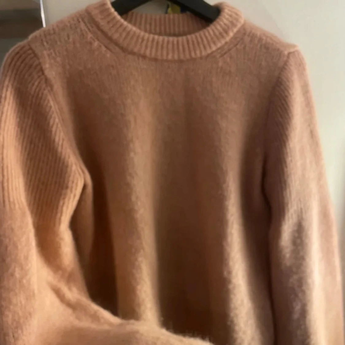 Stickad rosa tröja - 91