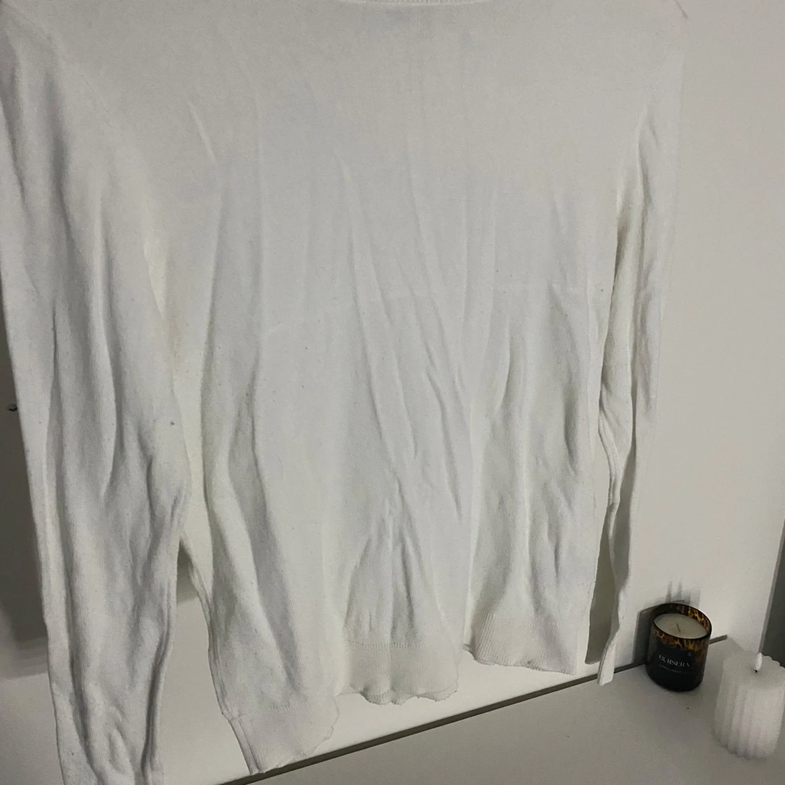 Vit långärmad tröja