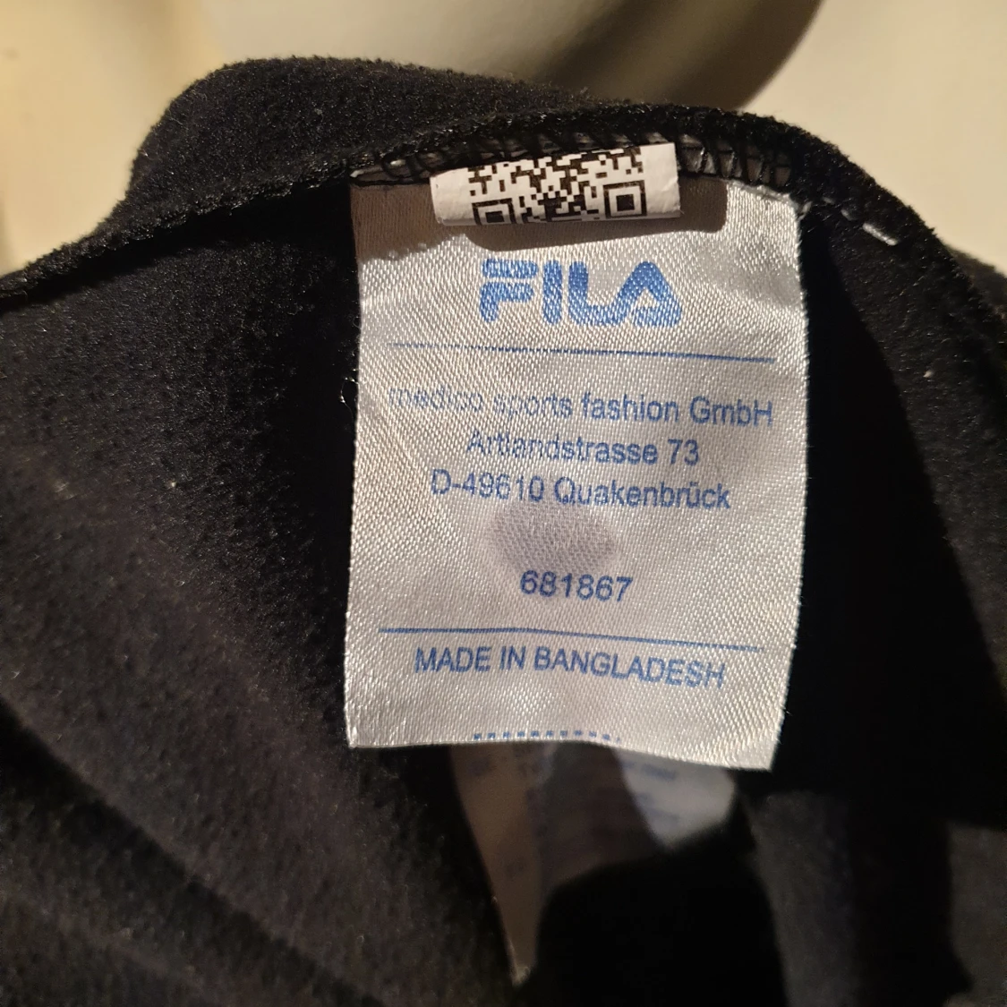 Svart träningsjacka från Fila - 4