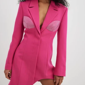 Blazer/klänning  - Super härlig blazer/klänning som är helt oanvänd. Också därför jag säljer den. 