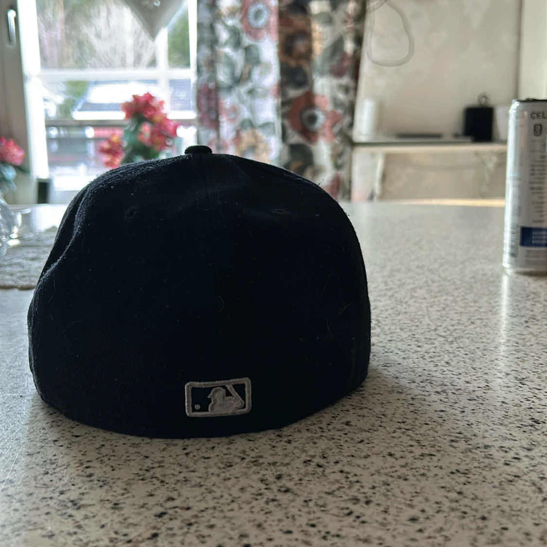 Svart keps från New Era - 4