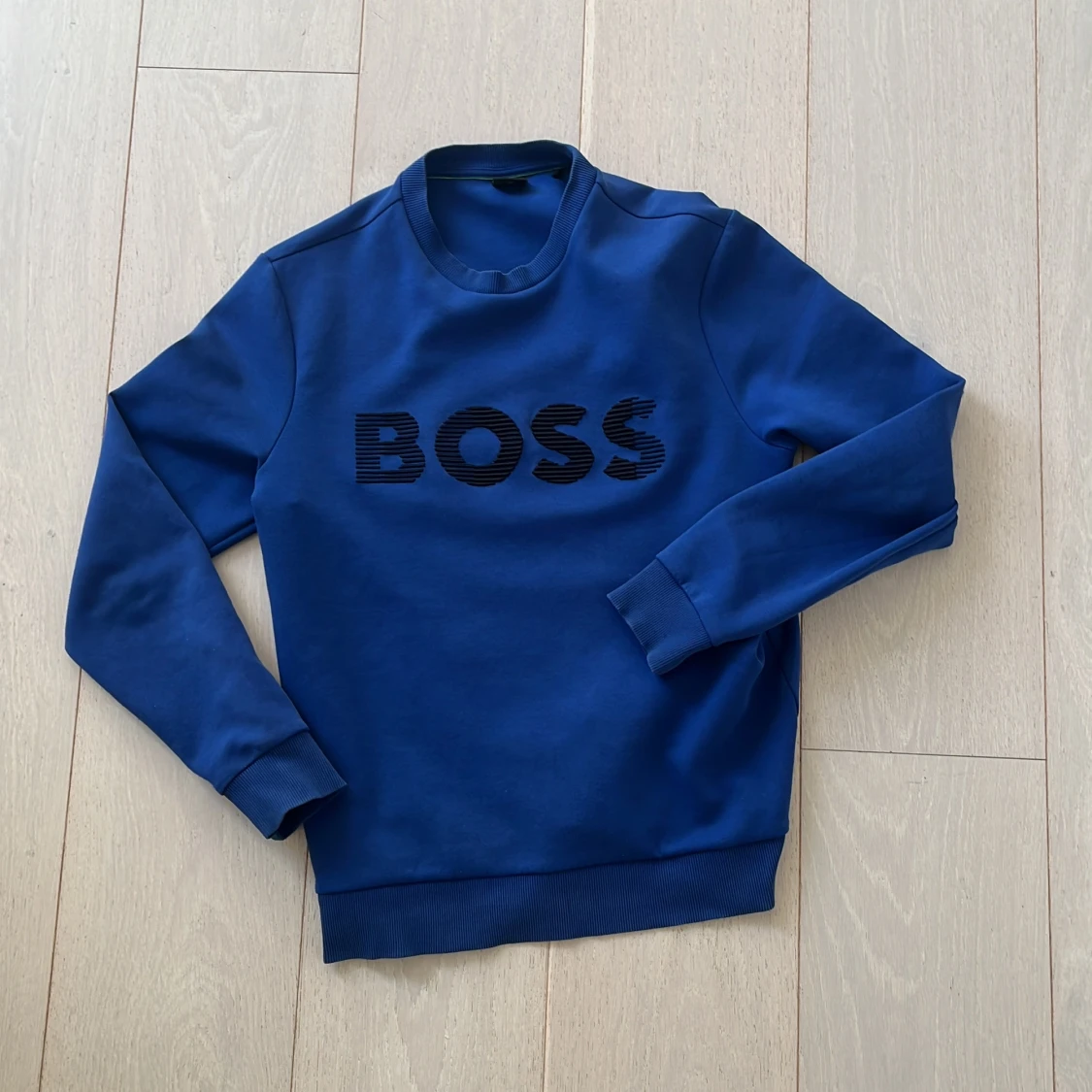 Hugo Boss tröja  - 1