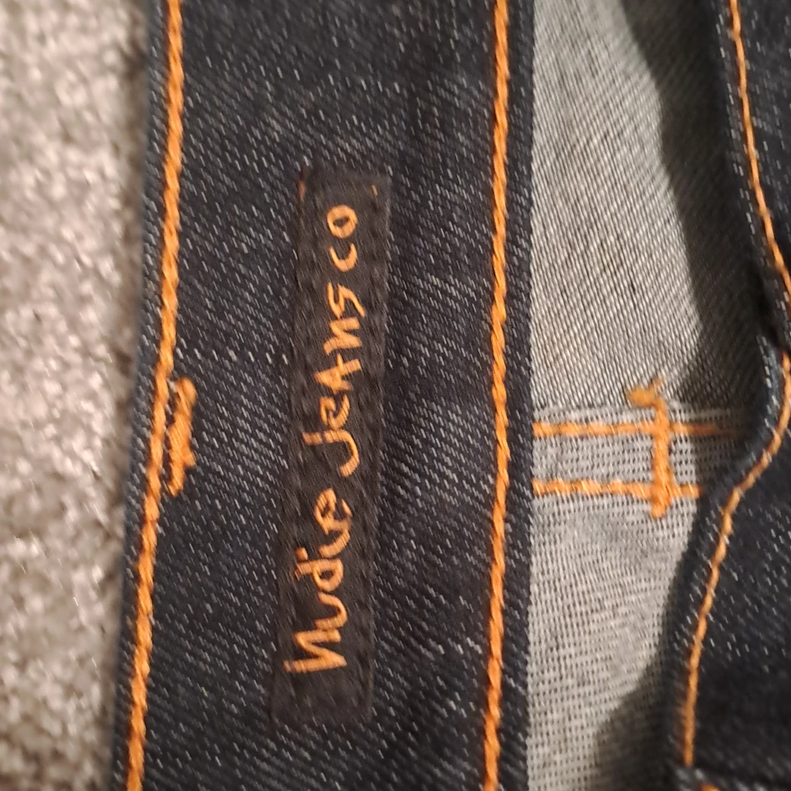 Mörkblå jeans från Nudie Jeans - 91